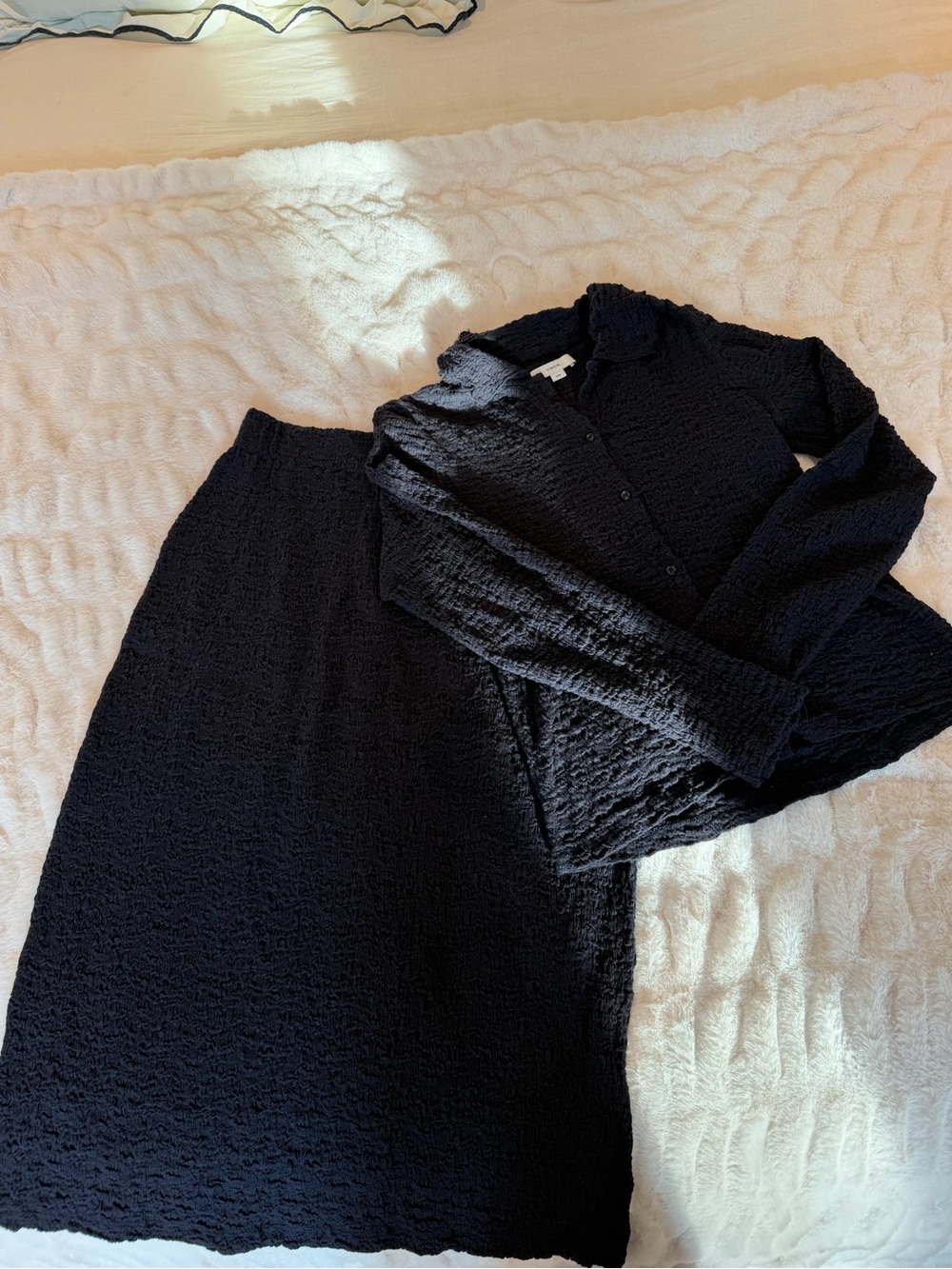 Vince Black Textured Midi Skirt
